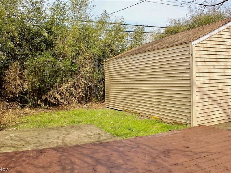 21131 Morris Avenue, Euclid, OH 44123 Photo 23