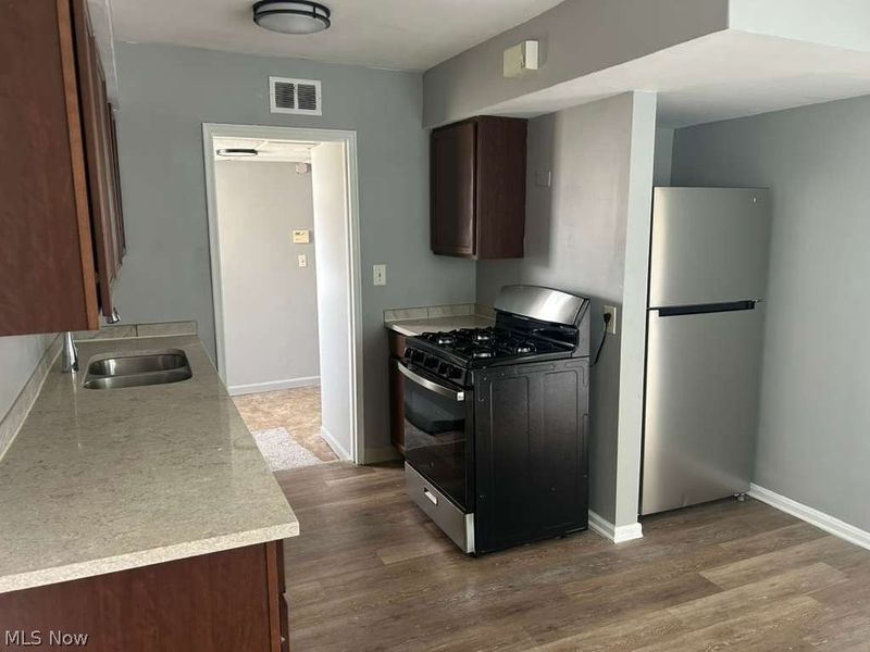 21131 Morris Avenue , Euclid, OH 44123 Photo 3