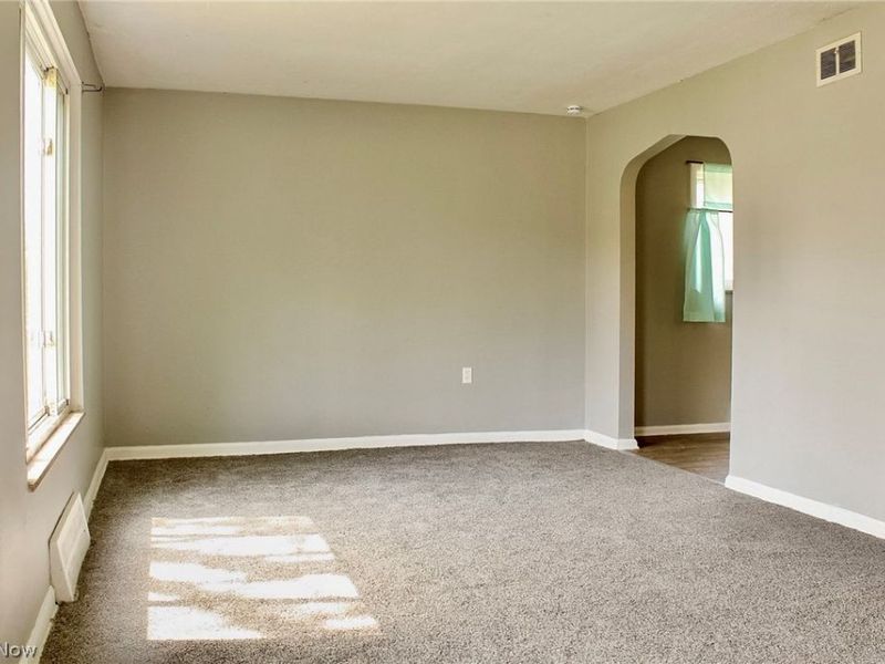 21131 Morris Avenue, Euclid, OH 44123 Photo 4