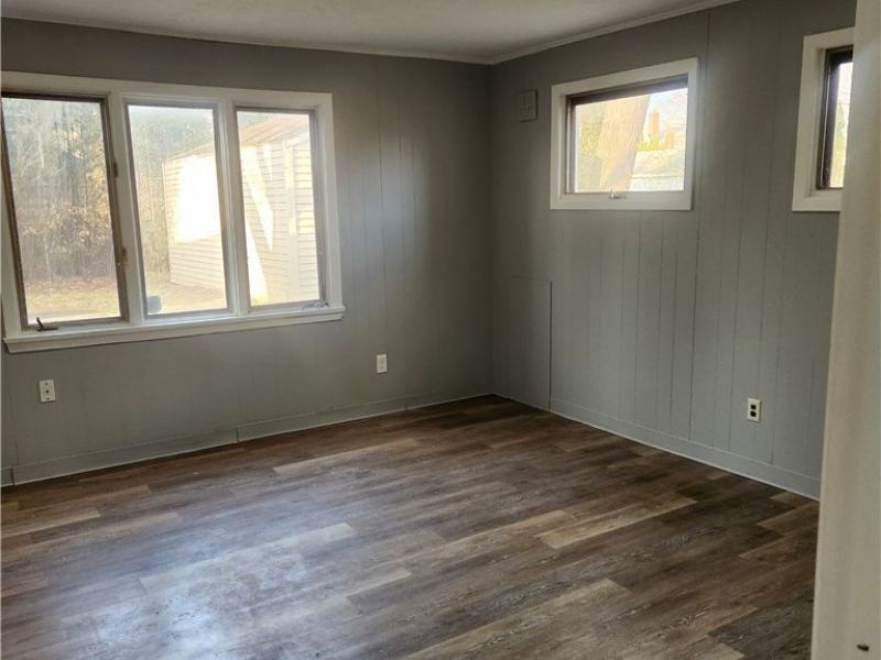 21131 Morris Avenue , Euclid, OH 44123 Photo 7