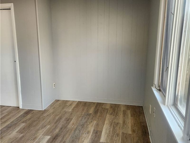 21131 Morris Avenue , Euclid, OH 44123 Photo 8