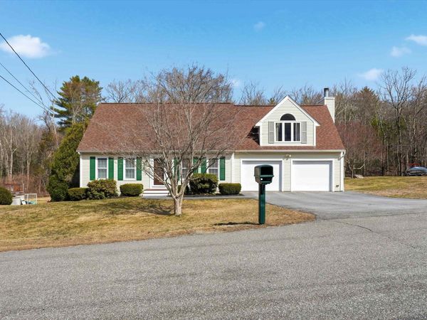 87 Overledge Extension, Derry, NH 03038