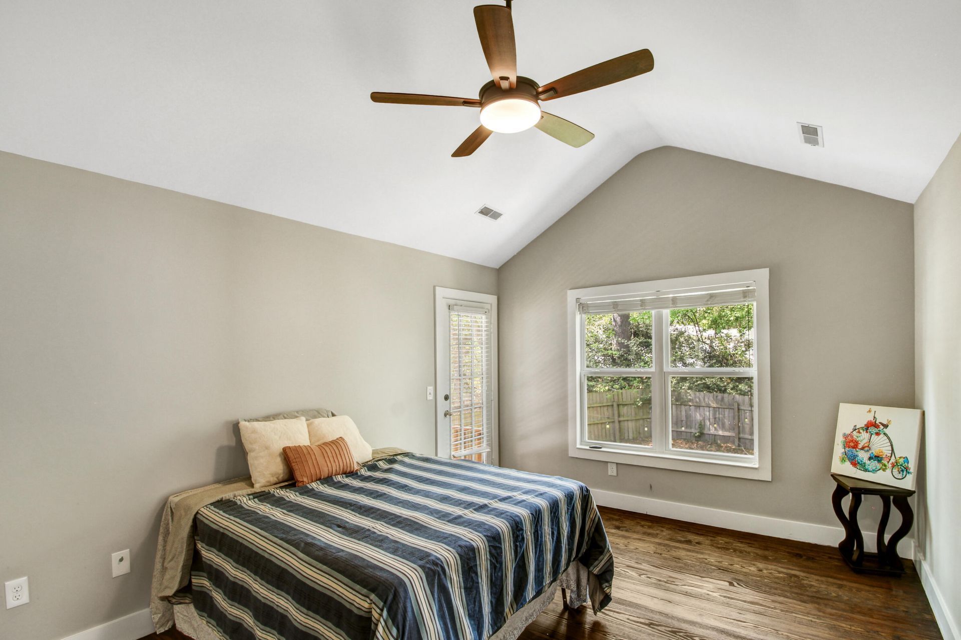 2104 Razorback Lane Photo 11