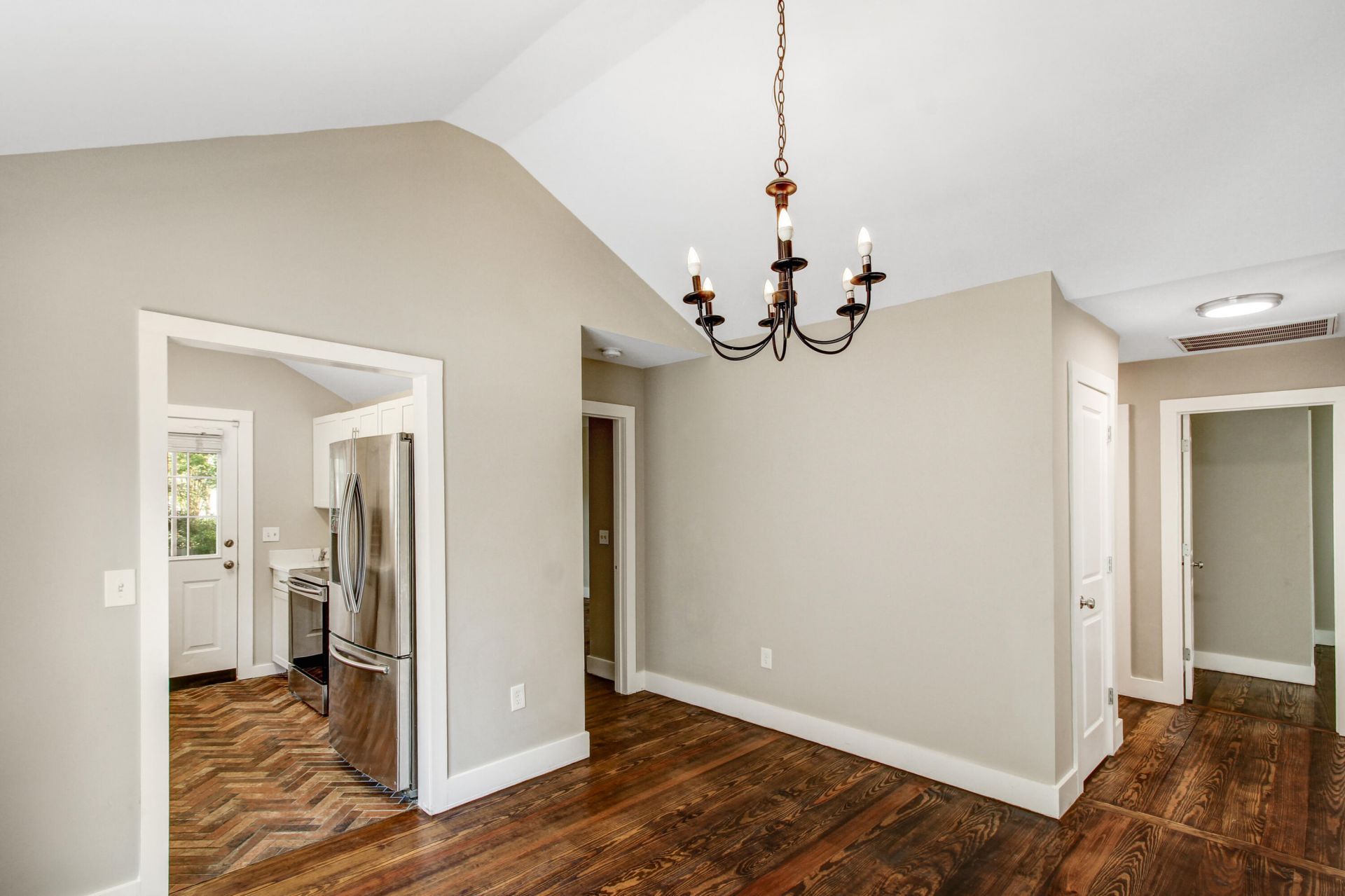 2104 Razorback Lane Photo 23