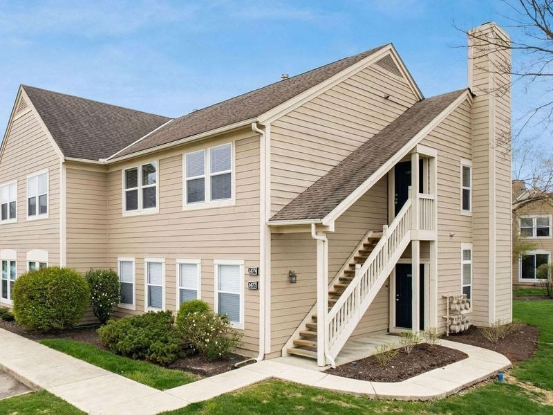 3479 Fishinger Mill Drive, Hilliard, OH 43026 Photo 2