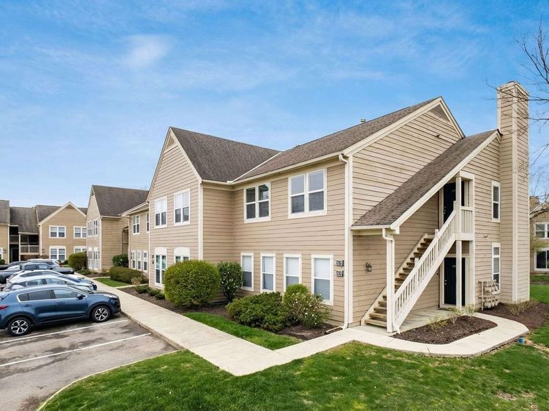 3479 Fishinger Mill Drive, Hilliard, OH 43026 Photo 3