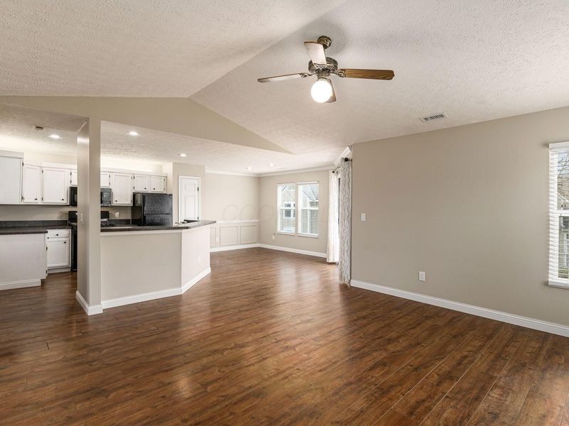 3479 Fishinger Mill Drive, Hilliard, OH 43026 Photo 8