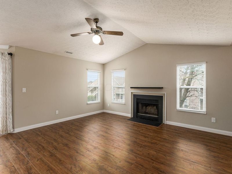 3479 Fishinger Mill Drive, Hilliard, OH 43026 Photo 9