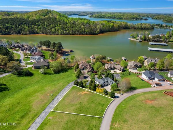 150 Wildwing Drive, Vonore, TN 37885