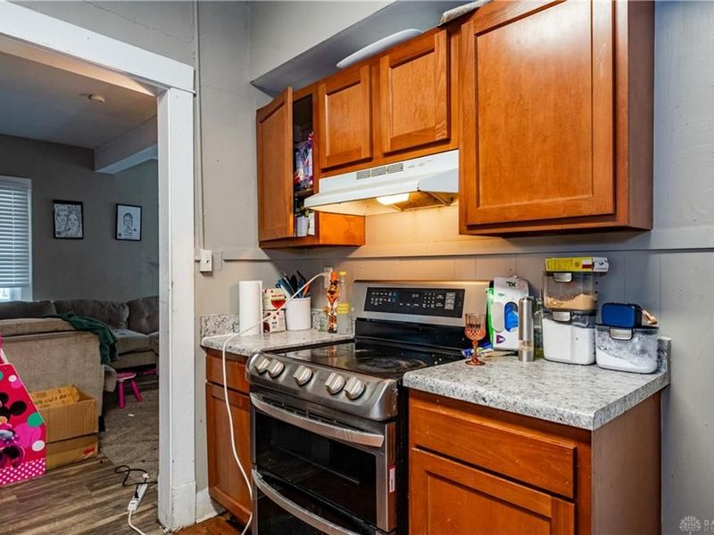 110 W Hudson Avenue, Dayton, OH 45405 Photo 7