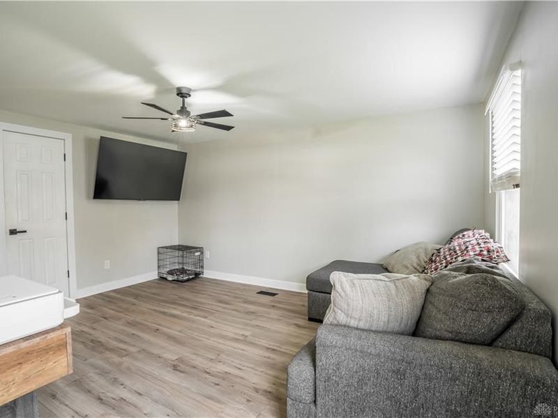 1037 Primrose Drive, West Carrollton, OH 45449 Photo 4