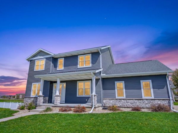 2402 Blue Heron Boulevard, Sun Prairie, WI 53590