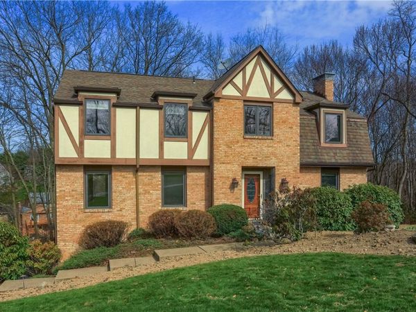 2558 Country Side Lane , Wexford, PA 15090