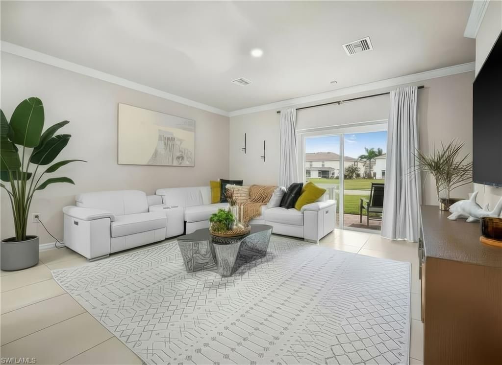 15380 Wildflower Cir, Naples, FL 34119 Photo