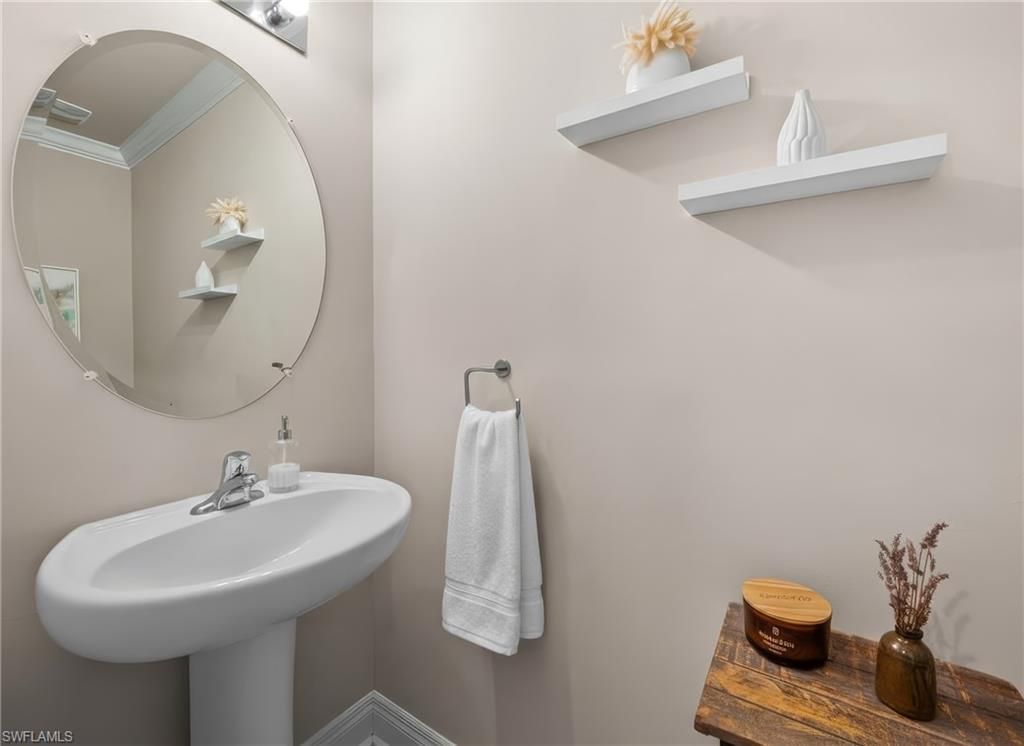 15380 Wildflower Cir, Naples, FL 34119 Photo