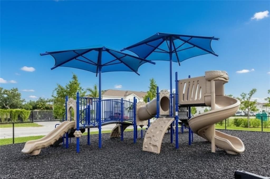 15380 Wildflower Cir, Naples, FL 34119 Photo