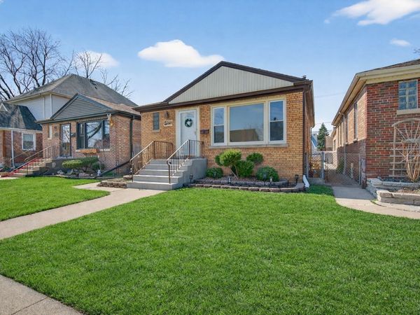 10552 S Troy Street , Chicago, IL 60655