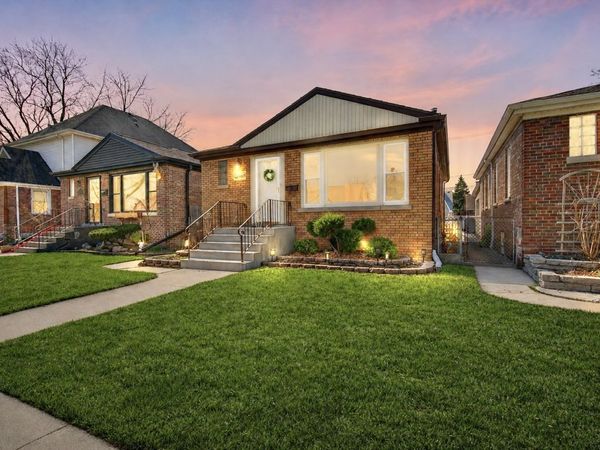 10552 S Troy Street, Chicago, IL 60655