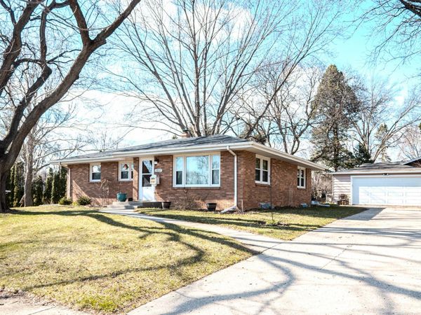 2807 Carmac Road , Rockford, IL 61101