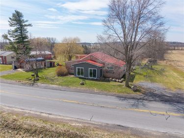 2200 Fort Hill Road, Phelps, NY 14532