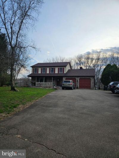 893 OLD FORGE ROAD , OXFORD, PA 19363