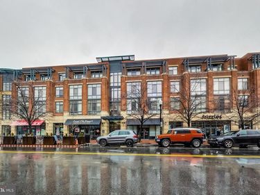 520 JOHN CARLYLE STREET , Unit 318, ALEXANDRIA, VA 22314