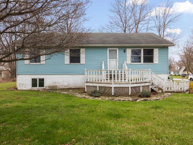 402 Snow Court, Sandusky, OH 44870 Photo 3