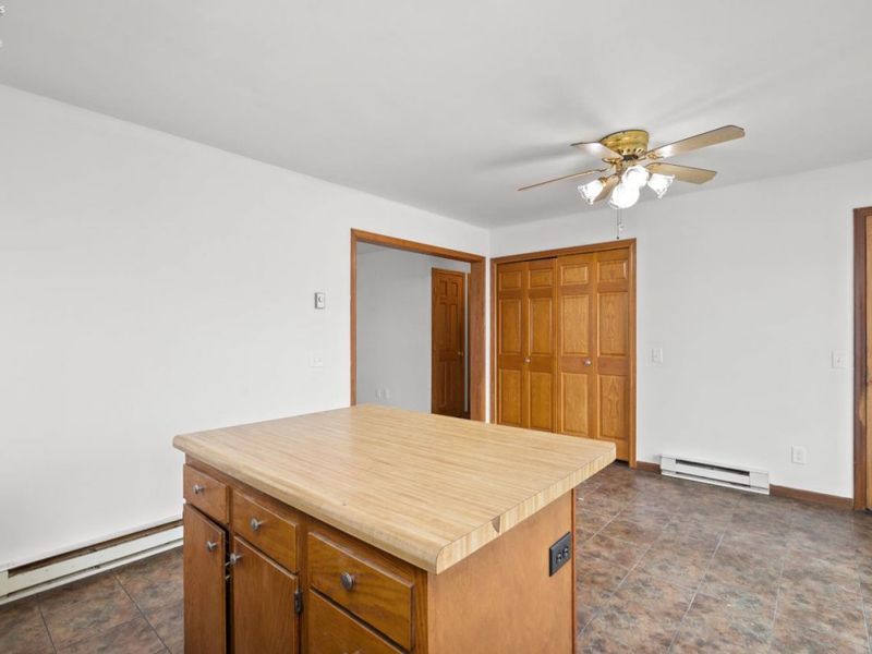 402 Snow Court, Sandusky, OH 44870 Photo 9