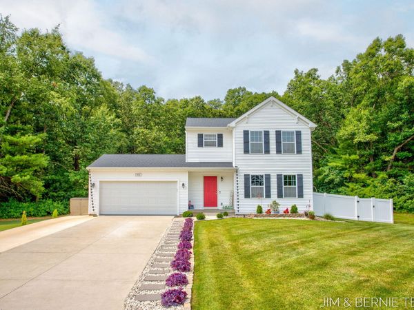 1692 Ryan Woods Court, Allegan, MI 49010