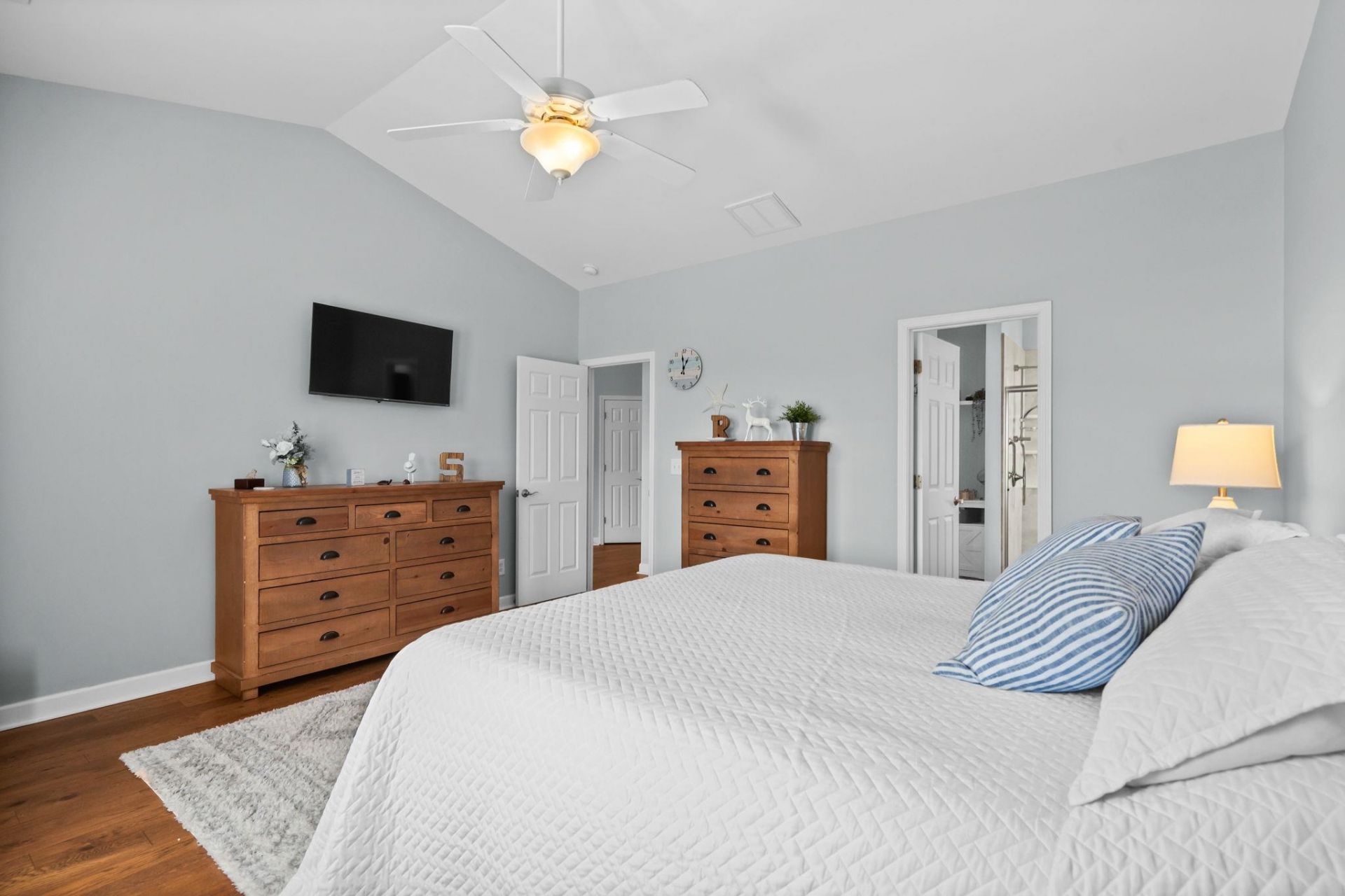 611 Woodman Dr. Photo 26