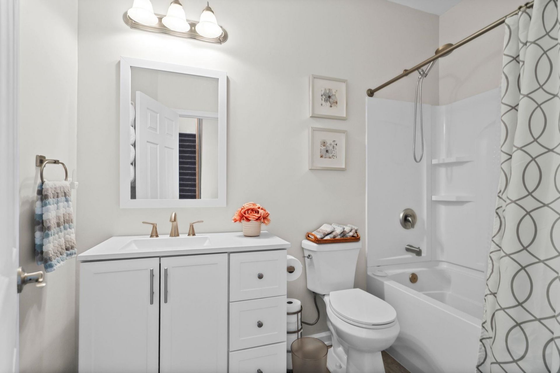 611 Woodman Dr. Photo 34