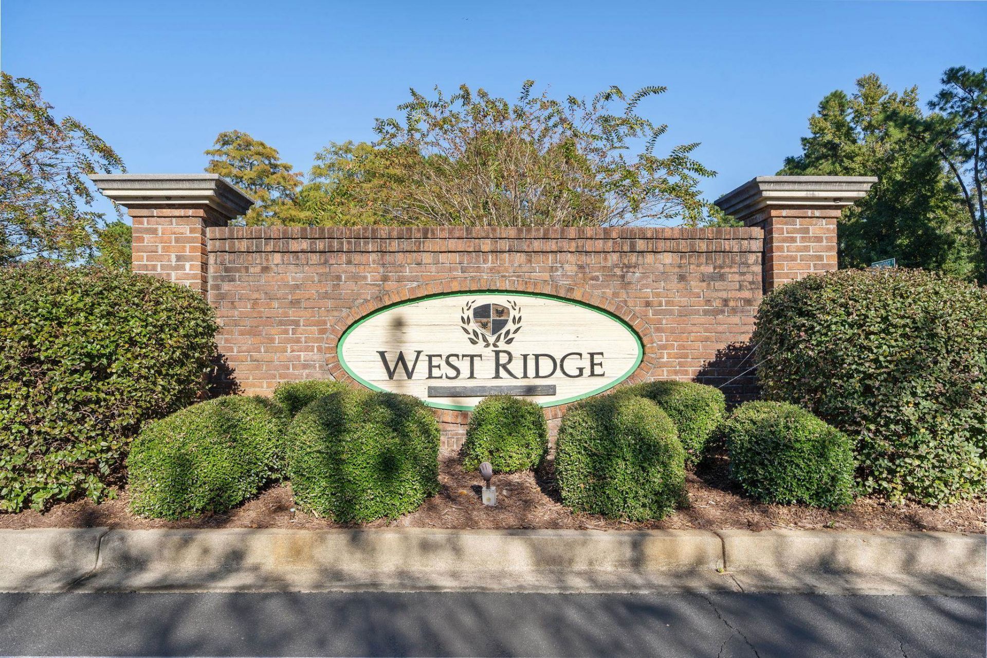 611 Woodman Dr. Photo 39