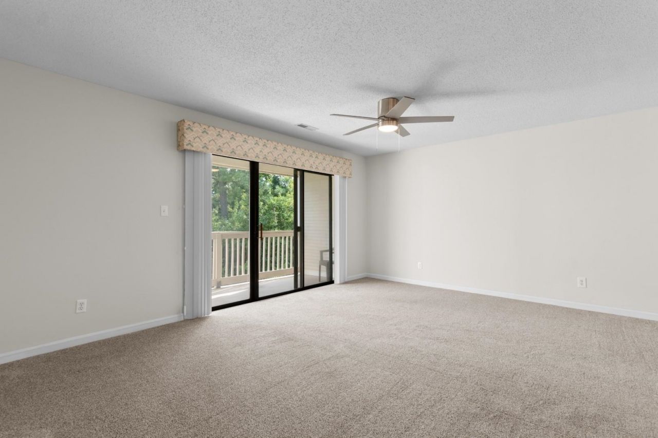 1095 West Plantation Dr. Photo 16