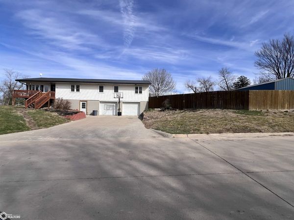 1501 S Main Street, Centerville, IA 52544