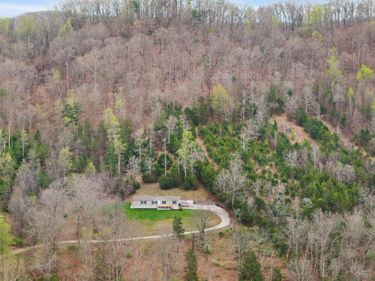 150 E Raccoon Valley Drive, Heiskell, TN 37754