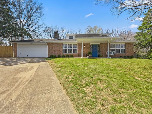 1661 Boston Place , Fayetteville, AR 72703
