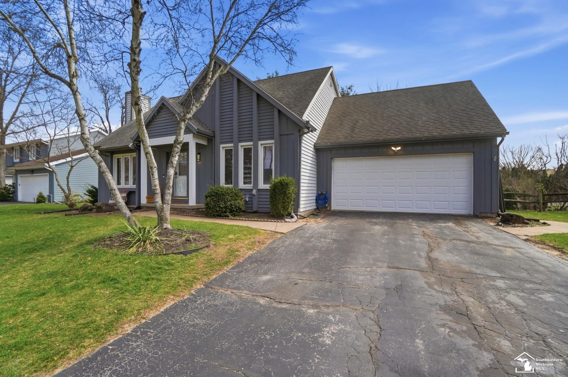 7356 Forest Valley Road, Lambertville, MI 48144 Main Photo