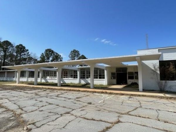 5545 Stonewall Tell Road, Atlanta, GA 30349