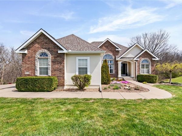 545 S Minter Road, Grain Valley, MO 64029