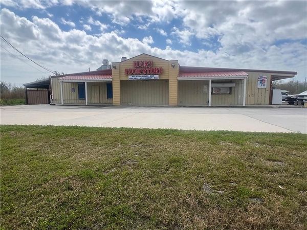 111 W CRAN Drive , Buras, LA 70041