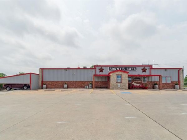2406 Weedn Boulevard, Purcell, OK 73080