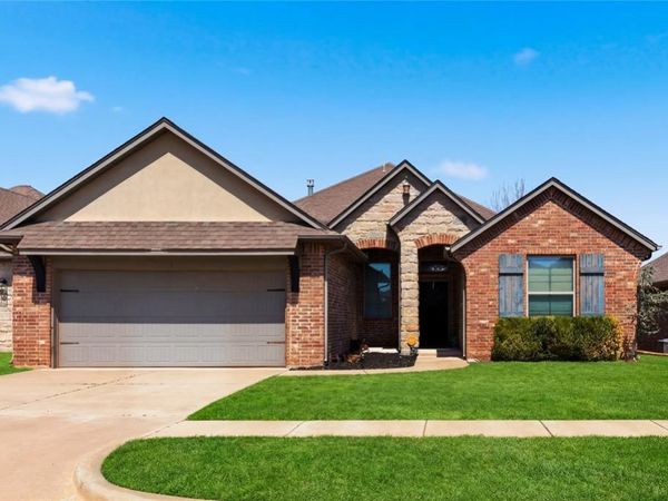 905 NW 189th Circle, Edmond, OK 73012