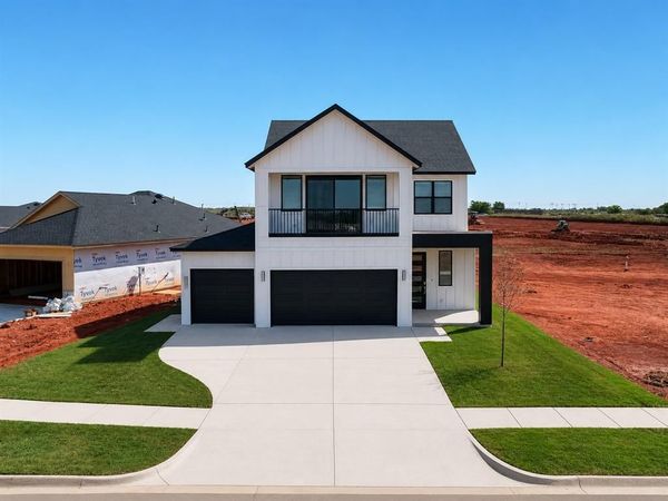 18016 Anthem Boulevard, Edmond, OK 73012