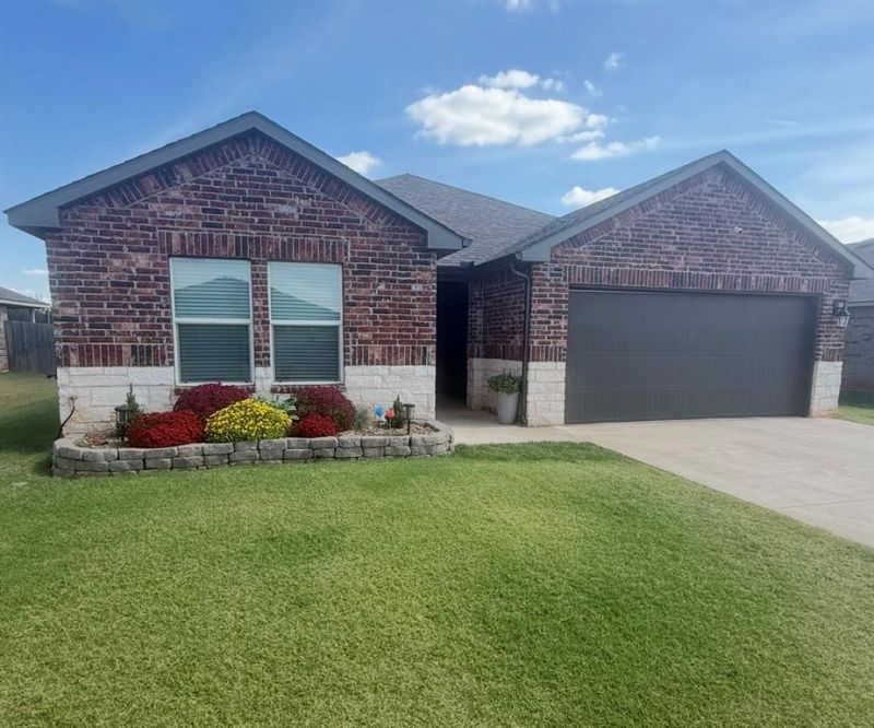 14212 S Babbling Brook Drive, Oklahoma City, OK 73078 Main Photo