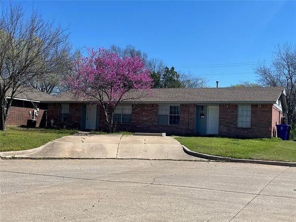 831 Russell Circle, Norman, OK 73071