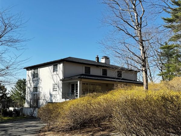 94 Cliff Road , Tuxedo Park, NY 10987