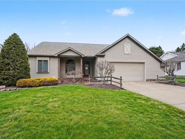 268 S Bayshore Drive , Columbiana, OH 44408