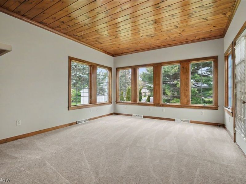 268 S Bayshore Drive, Columbiana, OH 44408 Photo 13