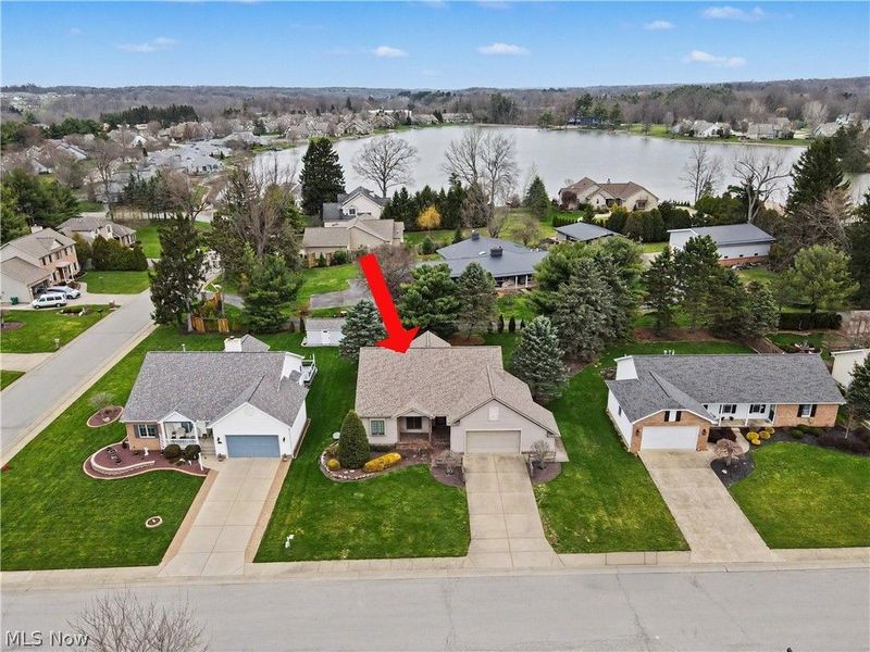 268 S Bayshore Drive, Columbiana, OH 44408 Photo 2