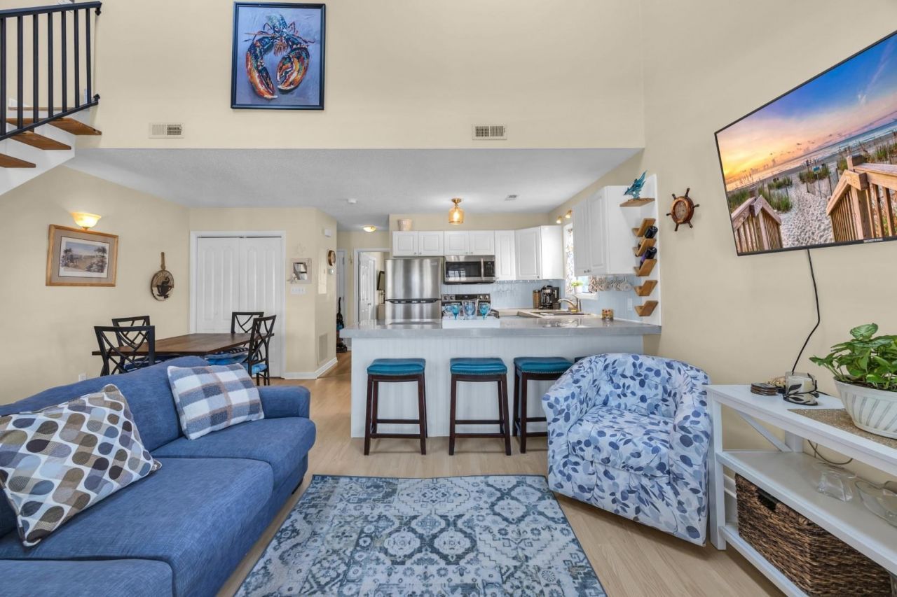 500 Fairway Village Dr.  Photo 17